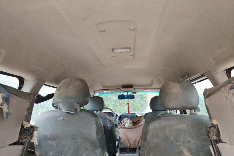Used FORTHING Lingzhi 2016 M3L 1.6L 7-Seater Comfort Model Headliner