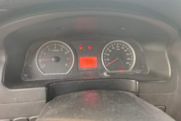 Used FORTHING Lingzhi 2016 M3L 1.6L 7-Seater Comfort Model Instrument Cluster