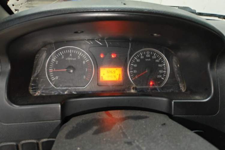 Used FORTHING Lingzhi 2016 M3L 1.6L 7-Seater Comfort Model Instrument Cluster