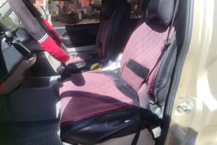 Used FORTHING Lingzhi 2016 V3 1.5L 7-Seater Luxury Model China IV Standard Left Front Seat
