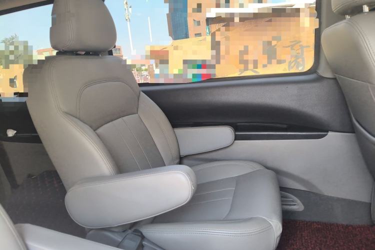 Used FORTHING Lingzhi 2016 M3 1.6L 7-Seater Luxury Model China V Standard Left Rear Seat