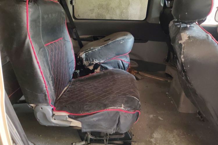 Used FORTHING Lingzhi 2016 V3 1.5L 7-Seater Comfort Model China V Standard Left Rear Seat