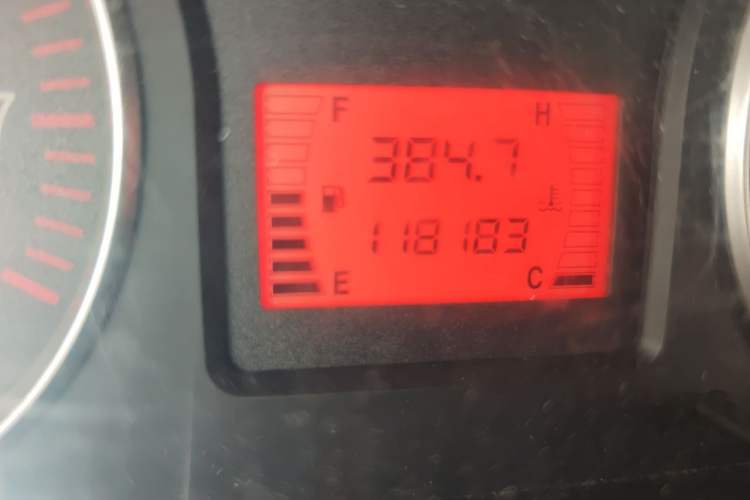 Used FORTHING Lingzhi 2016 M3L 1.6L 7-Seater Comfort Model Odometer Close Up