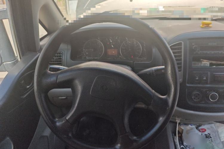 Used FORTHING Lingzhi 2016 V3 1.5L 7-Seater Standard Model China V Emission Standard Steering Wheel