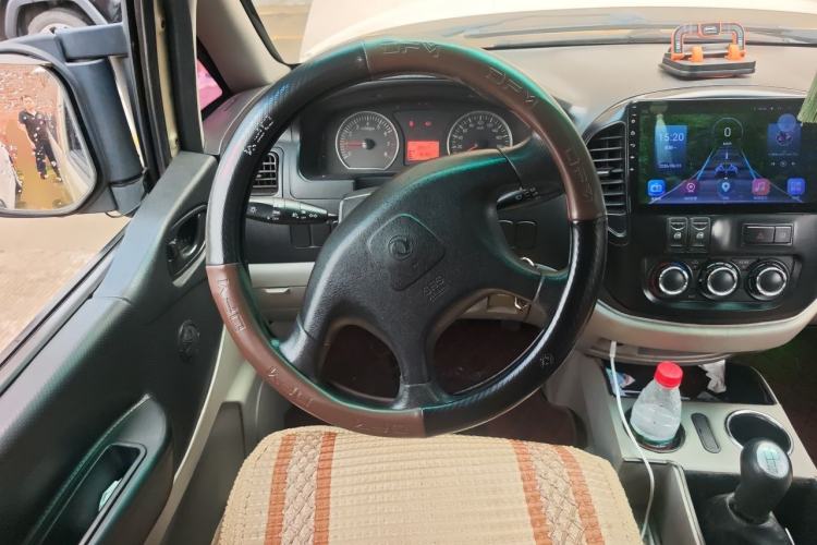Used FORTHING Lingzhi 2016 M3L 1.6L 7-Seater Comfort Model Steering Wheel