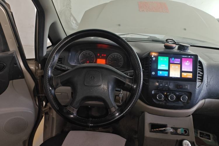 Used FORTHING Lingzhi 2016 M3 1.6L 7-Seater Standard Model China V Emission Standard Steering Wheel