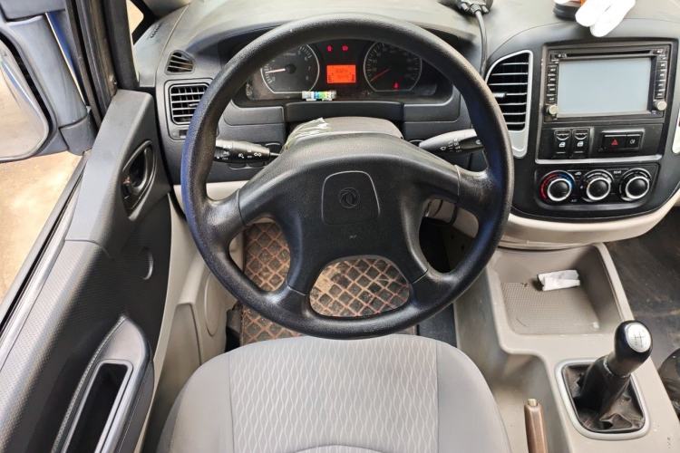 Used FORTHING Lingzhi 2016 M3L 1.6L 7-Seater Standard Model Steering Wheel