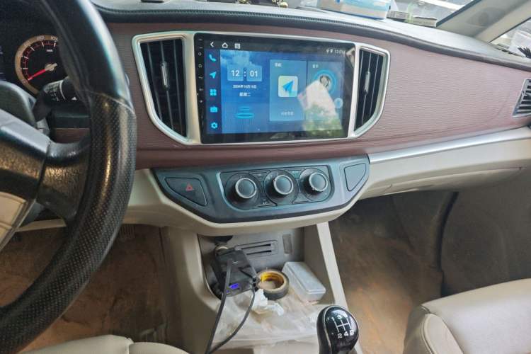 Used FORTHING Lingzhi 2017 M5 1.6L Comfort Model Audio And AC Panel