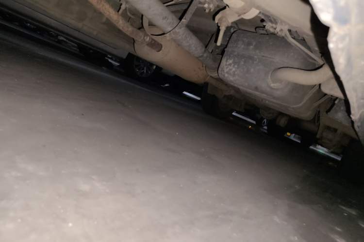 Used FORTHING Lingzhi 2017 M5L 1.6L 7-Seater Standard Model Chassis Front Left