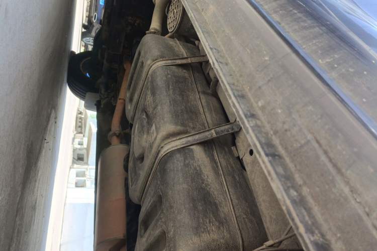 Used FORTHING Lingzhi 2017 M5 1.6L Luxury Model Chassis Rear Left