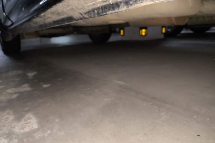 Used FORTHING Lingzhi 2017 M5L 1.6L 7-Seater Standard Model Chassis Rear Left
