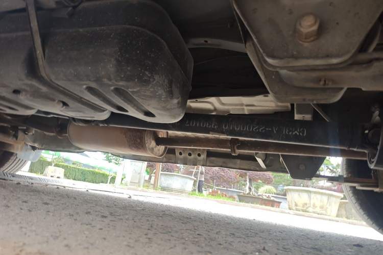 Used FORTHING Lingzhi 2017 M5L 1.6L 7-Seater Comfort Model Chassis Rear Left