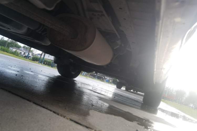 Used FORTHING Lingzhi 2017 M5 1.6L Luxury Model Chassis Rear Right
