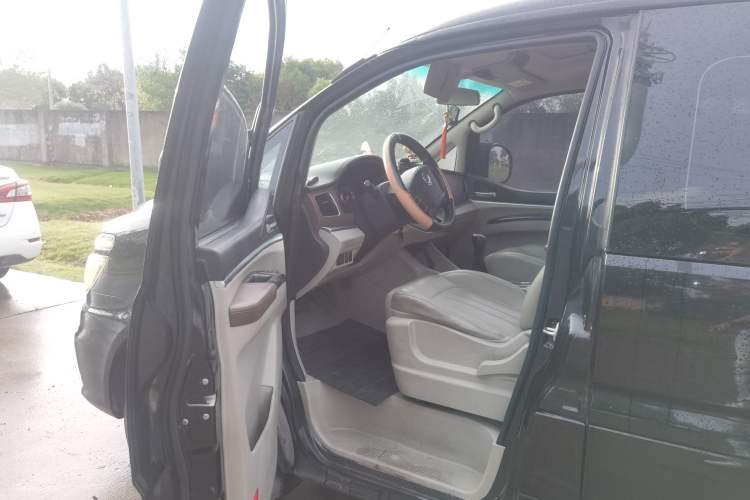 Used FORTHING Lingzhi 2017 M5 1.6L Luxury Model Driver Seat