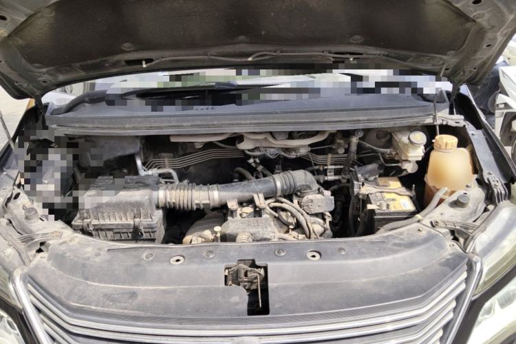 Used FORTHING Lingzhi 2017 M5 1.6L Luxury Model Engine Bay