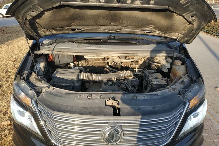 Used FORTHING Lingzhi 2017 M5L 1.6L 7-Seater Standard Model Engine Bay