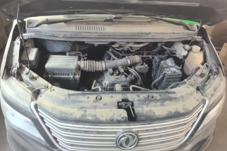Used FORTHING Lingzhi 2017 M5L 1.6L 7-Seater Standard Model Engine Bay