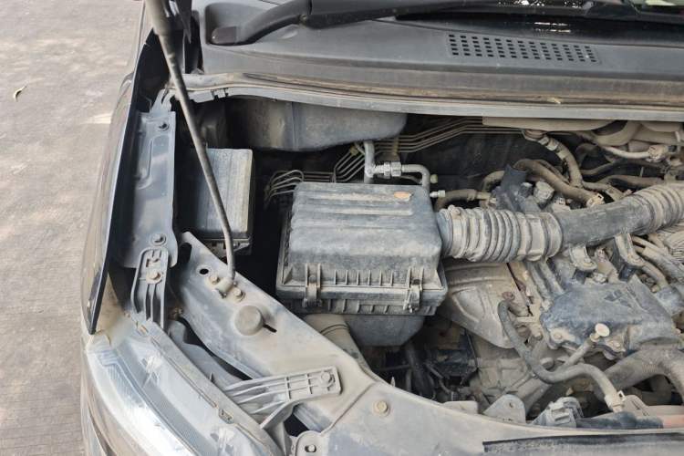 Used FORTHING Lingzhi 2017 M5 1.6L Comfort Model Engine Bay Right