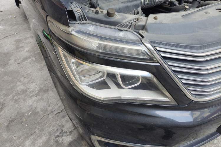 Used FORTHING Lingzhi 2017 M5L 1.6L 7-Seater Standard Model Exterior 6