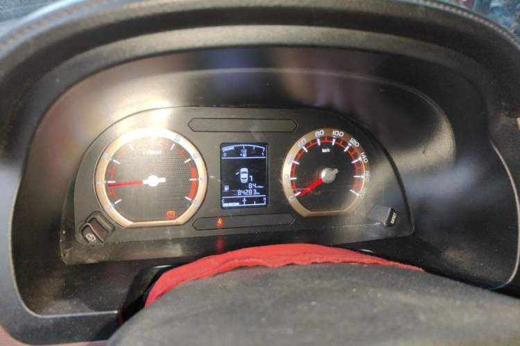 Used FORTHING Lingzhi 2017 M5L 1.6L 7-Seater Standard Model Instrument Cluster