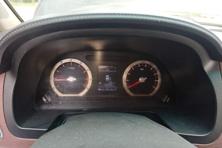 Used FORTHING Lingzhi 2017 M5L 1.6L 7-Seater Comfort Model Instrument Cluster