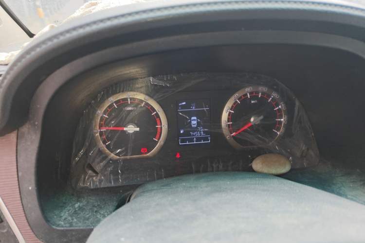 Used FORTHING Lingzhi 2017 M5L 1.6L 7-Seater Comfort Model Instrument Cluster