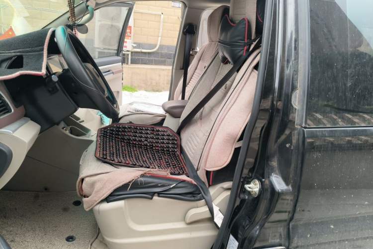 Used FORTHING Lingzhi 2017 M5L 1.6L 7-Seater Standard Model Left Front Seat