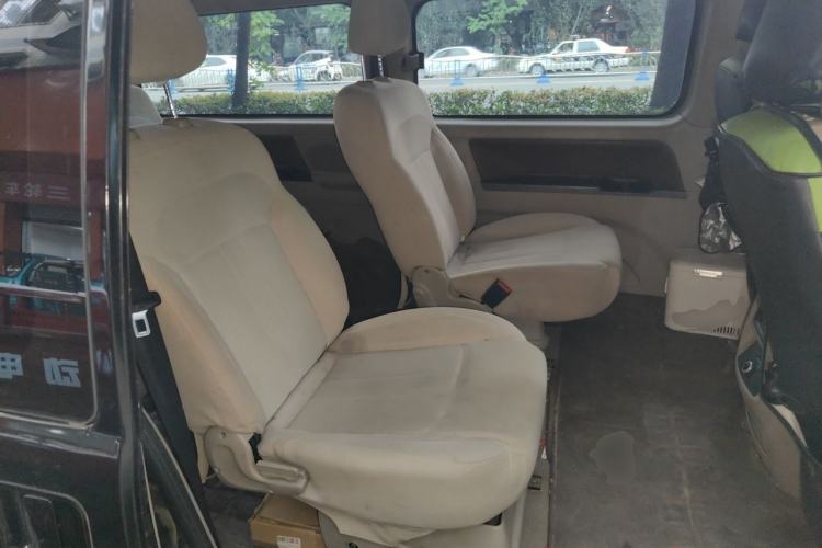 Used FORTHING Lingzhi 2017 M5L 1.6L 7-Seater Standard Model Left Rear Seat