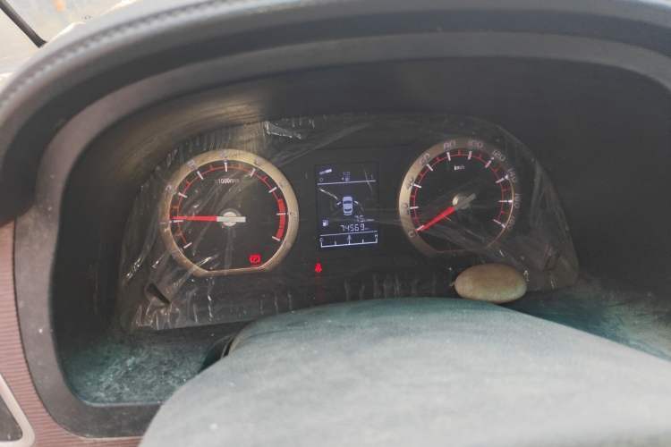 Used FORTHING Lingzhi 2017 M5L 1.6L 7-Seater Comfort Model Odometer Close Up