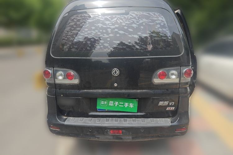 Used FORTHING Lingzhi 2017 V3 1.5L 5-Seater Special Offer Model Rear