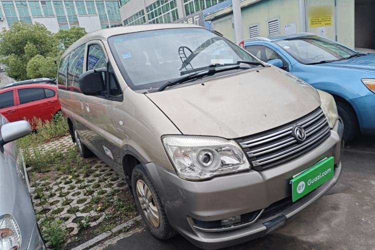 Used FORTHING Lingzhi 2017 M3L 1.6L 7-Seater Comfort Model Front Right 45 Deg