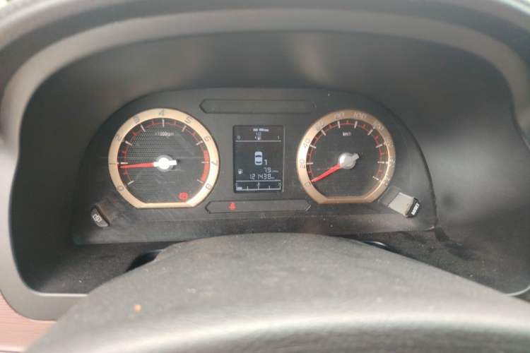 Used FORTHING Lingzhi 2017 M5L 1.6L 9-Seater Comfort Model Instrument Cluster