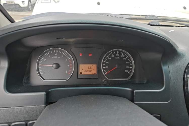 Used FORTHING Lingzhi 2017 M3L 1.6L 7-Seater Comfort Model Instrument Cluster