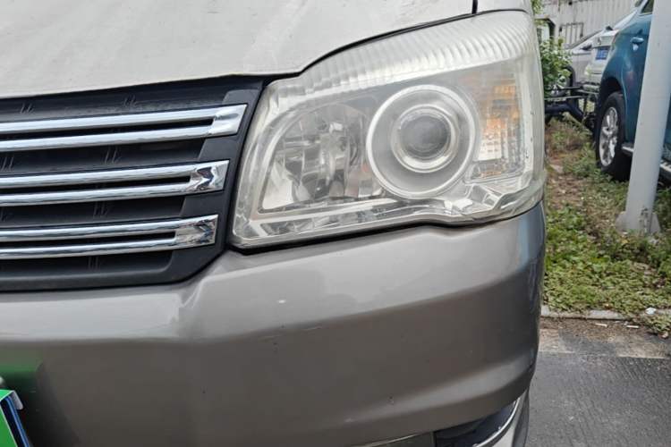 Used FORTHING Lingzhi 2017 M3L 1.6L 7-Seater Comfort Model Left Front Headlight