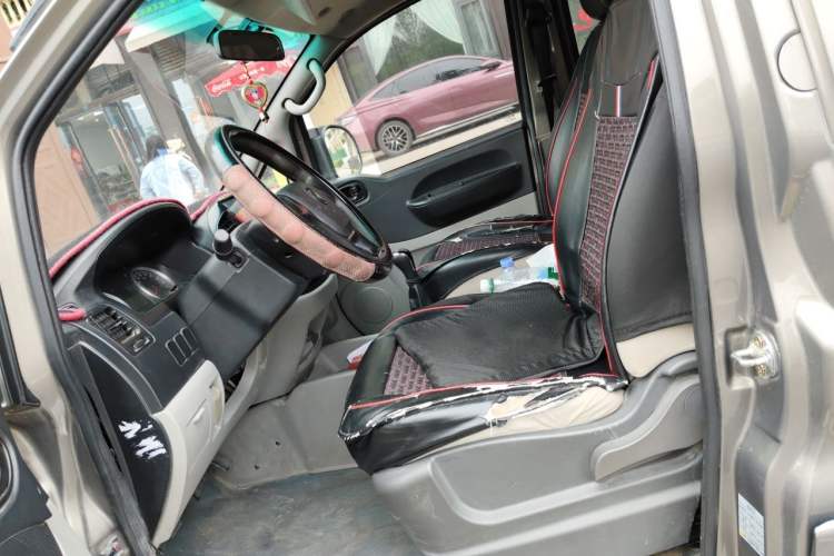 Used FORTHING Lingzhi 2017 M3L 1.6L 7-Seater Standard Model Left Front Seat