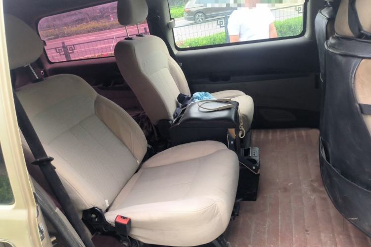 Used FORTHING Lingzhi 2017 M3L 1.6L 7-Seater Comfort Model Left Rear Seat
