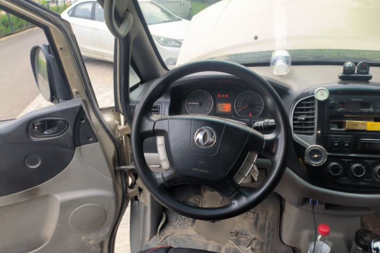 Used FORTHING Lingzhi 2017 M3L 1.6L 7-Seater Comfort Model Steering Wheel