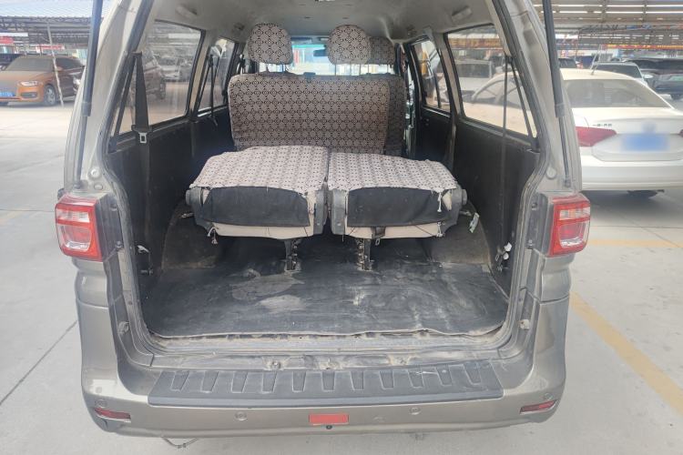 Used FORTHING Lingzhi 2017 Facelifted M3L 1.6L 7-Seater Standard Version Trunk