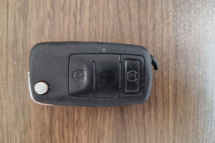 Used FORTHING Lingzhi 2017 Facelifted M3L 1.6L 7-Seater Standard Version Vehicle Key