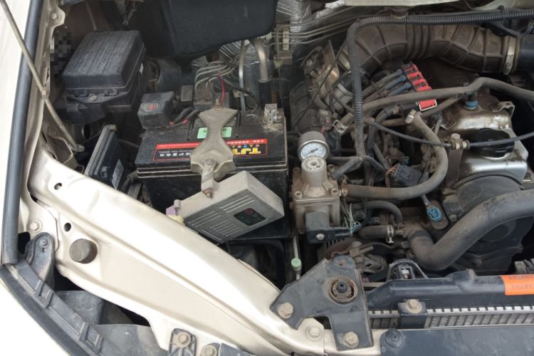 Used FORTHING Lingzhi 2017 V3 1.5L 7-Seater Comfort Model Engine Bay Right