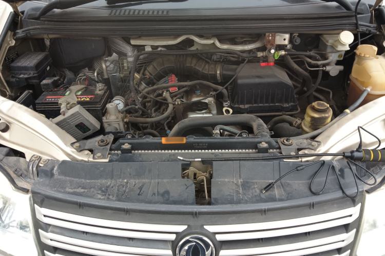 Used FORTHING Lingzhi 2017 V3 1.5L 7-Seater Comfort Model Engine Bay