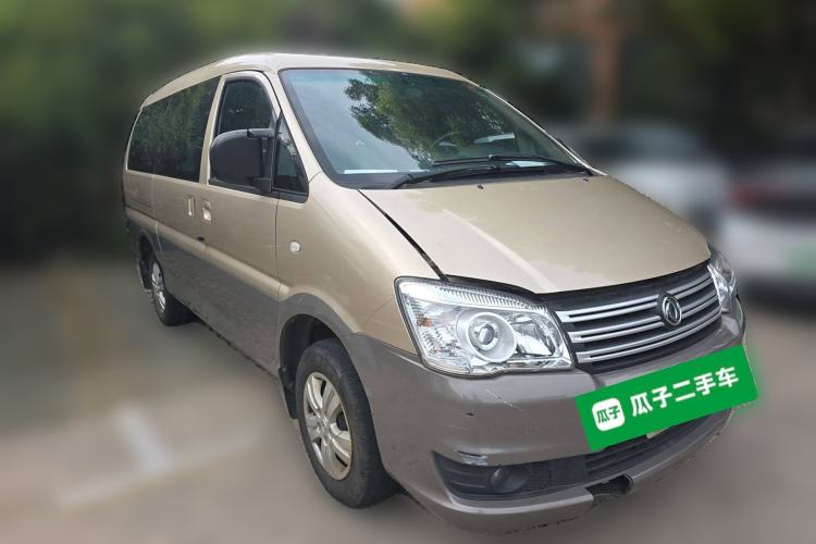 Used FORTHING Lingzhi 2017 M3L 1.6L 7-Seater Comfort Model Front Right 45 Deg