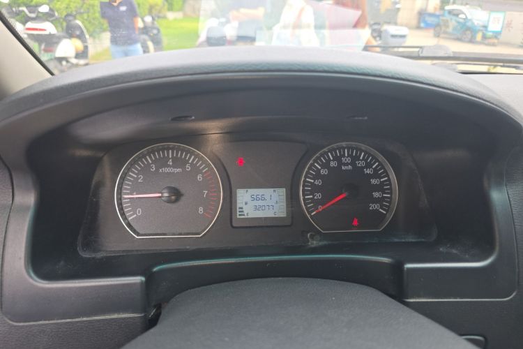 Used FORTHING Lingzhi 2017 M3L 1.6L 7-Seater Comfort Model Instrument Cluster