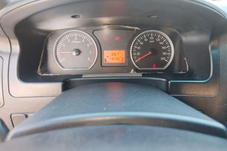 Used FORTHING Lingzhi 2017 M3L 1.6L 7-Seater Comfort Model Instrument Cluster