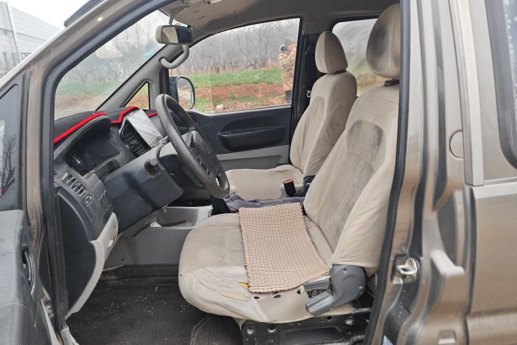 Used FORTHING Lingzhi 2017 V3 1.5L 5-Seater Special Offer Model Left Front Seat