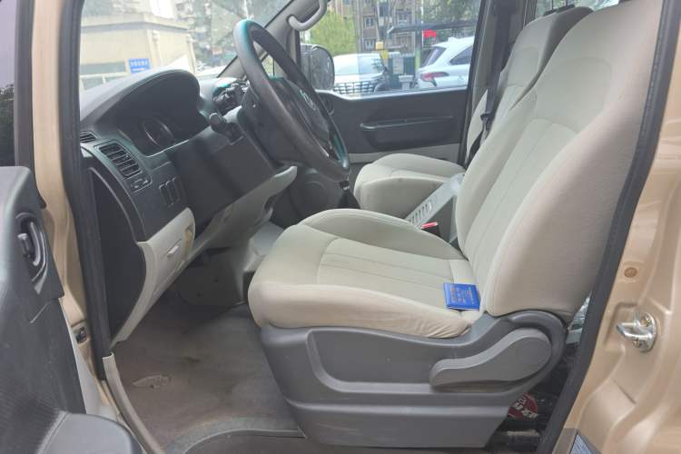 Used FORTHING Lingzhi 2017 M3L 1.6L 7-Seater Comfort Model Left Front Seat