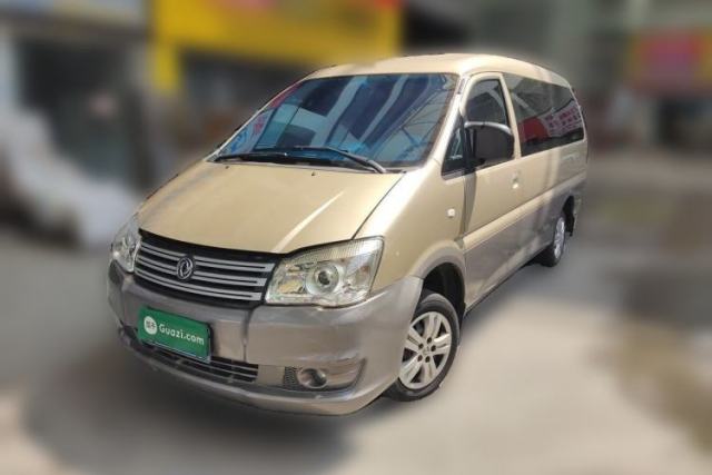 Ojetý FORTHING Lingzhi 2017 Restyled M3L 1.6L 7-Seater Comfort Version