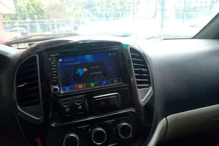 Used FORTHING Lingzhi 2017 Facelifted M3L 1.6L 7-Seater Standard Version Audio And AC Panel