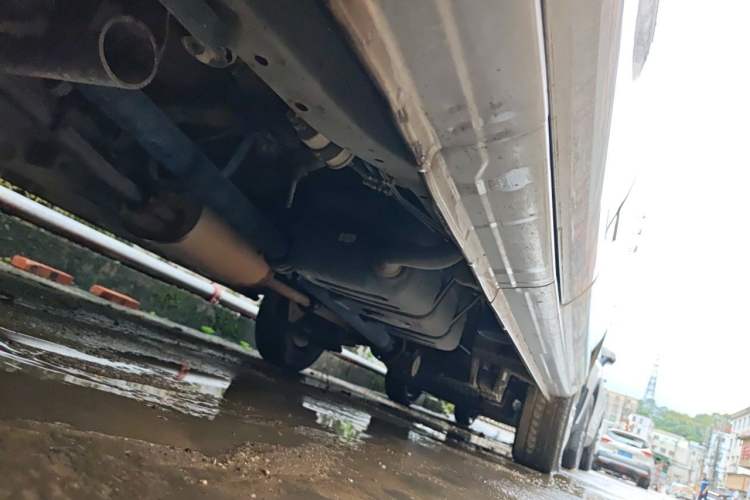 Used FORTHING Lingzhi 2017 M5L 1.6L 7-Seater Standard Model Chassis Front Left