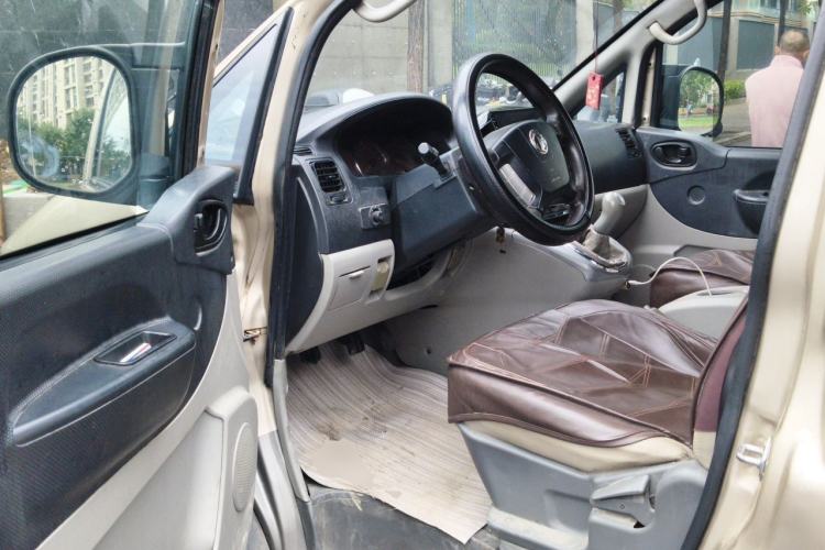 Used FORTHING Lingzhi 2017 M3L 2.0L 7-Seater Comfort Model Driver Seat